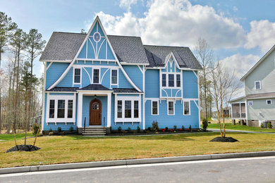 Example of an arts and crafts home design design in Richmond