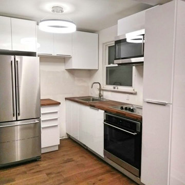 L - shaped kitchen (7 ft x 8 ft)