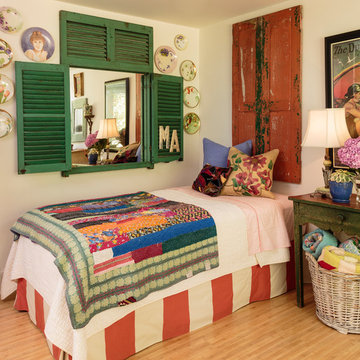 Shabby-chic Style Bedroom