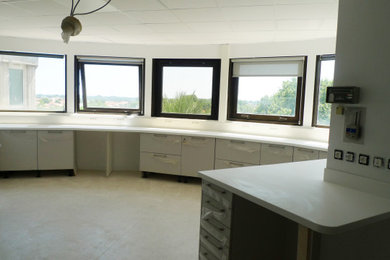 Clinica sala de laboratorio / Laboratoire Clinique
