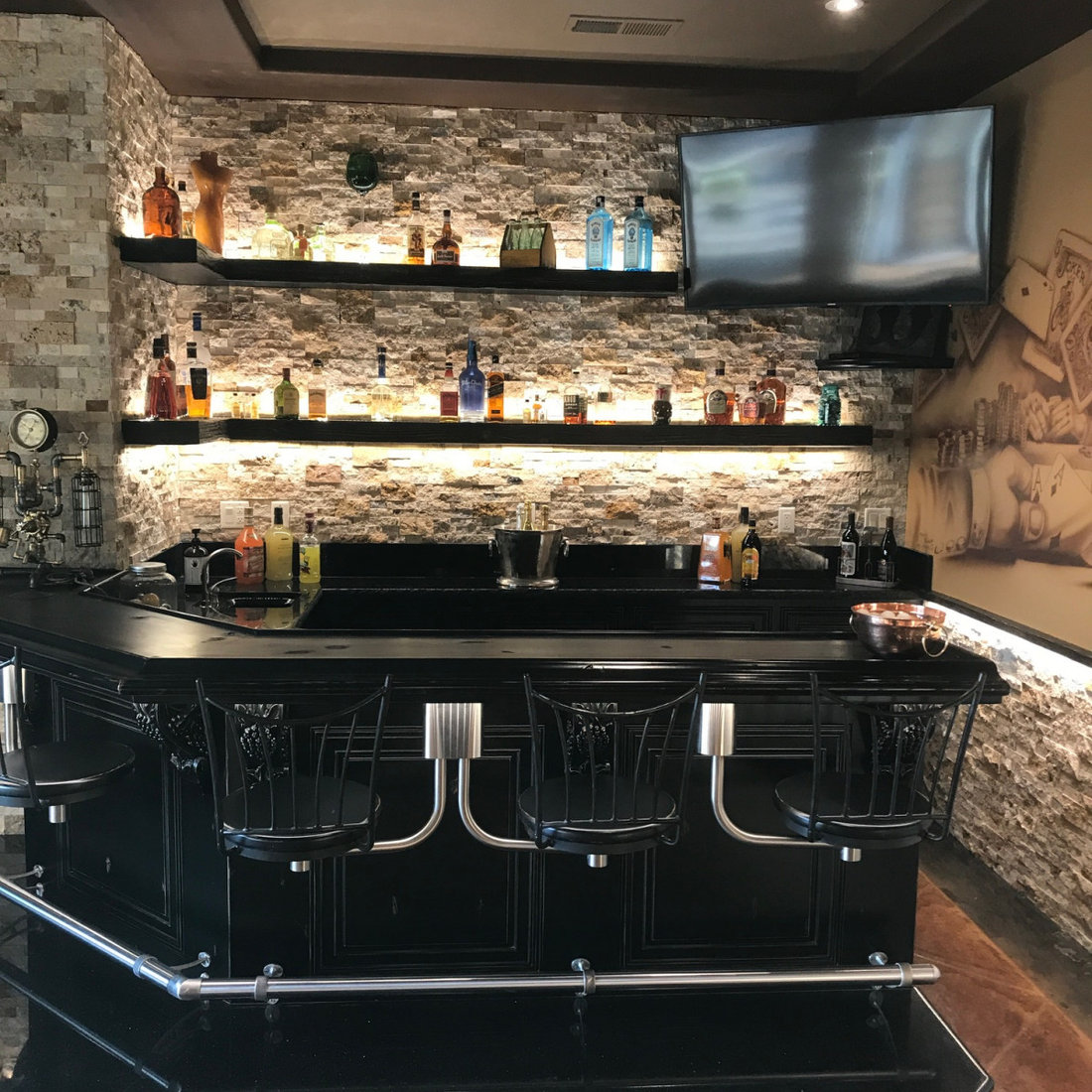 Dansby Residence Custom Bar