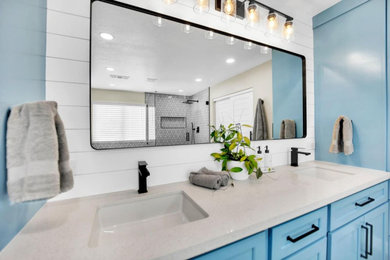 Inspiration for a contemporary bathroom remodel in Las Vegas