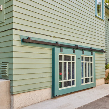 1921 Seattle Craftsman Remodel with Kitchen Bump-Out, Laundry Relocation, and Hi