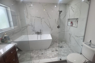 Example of a bathroom design in Miami