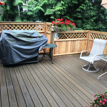 Multi level deck and fence in Vancouver