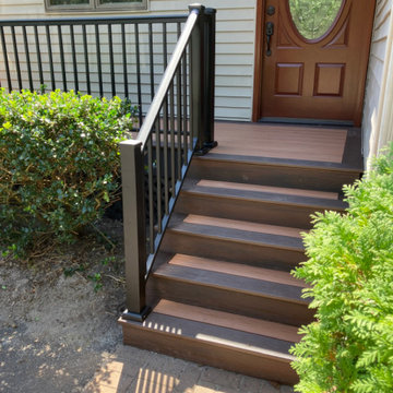 Screened-in back porch