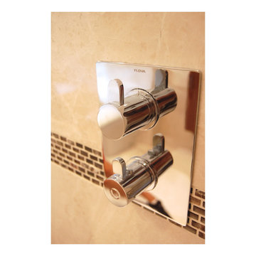 En-Suite Bathroom in Converted Barn, Beaconsfield