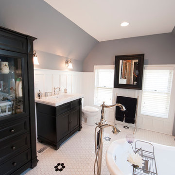 German Village Full Bath