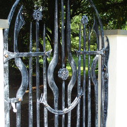 IRON GATE - Home Fencing And Gates