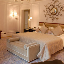 Girl's room