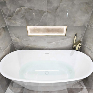 Bathroom - Onyx Azul