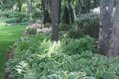 This is an example of a traditional landscaping in New York.
