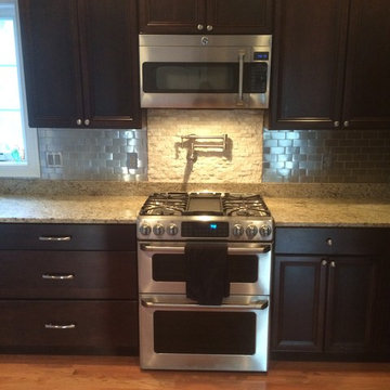 Kitchen Back splash with Stainless Steel Marble Split Face Mosaic Tile
