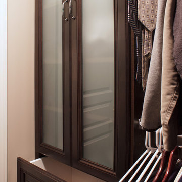 Pure Class: Men's Walk In Closet