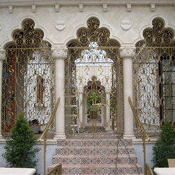 Inside Court Bronze Niche - Outdoor Decor