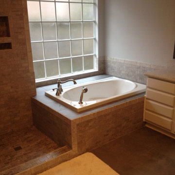 Tubs/ Showers