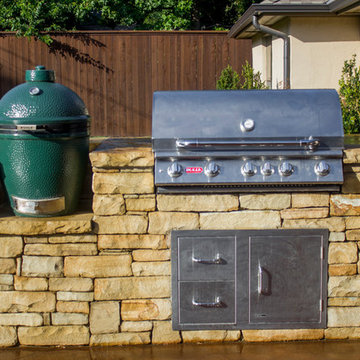 Natural Stone Stainless Steel Outdoor Kitchen & Green Egg