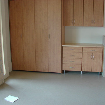Maple Melamine Garage in Mendota Heights
