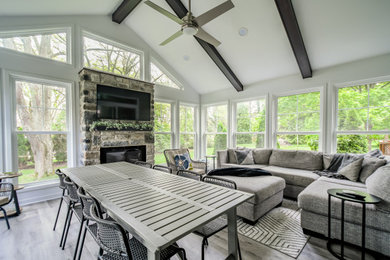 Inspiration for a modern sunroom remodel in Columbus