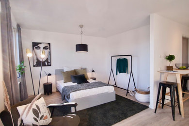 デュッセルドルフにあるコンテンポラリースタイルのおしゃれな寝室のレイアウト