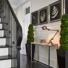 FOYER/STAIRS
