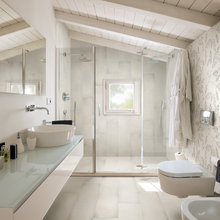 love this wallpaper + flooring