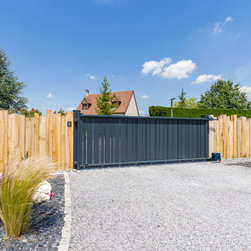 Vue de derri&egrave;re : portail C&eacute;lina - Home Fencing And Gates