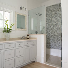 Beach Cottage Bathroom