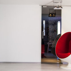 Loft 25 - Armchairs & Accent Chairs