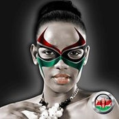 Mumbi Mainas foto