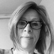 Elizabeth Petrone's photo