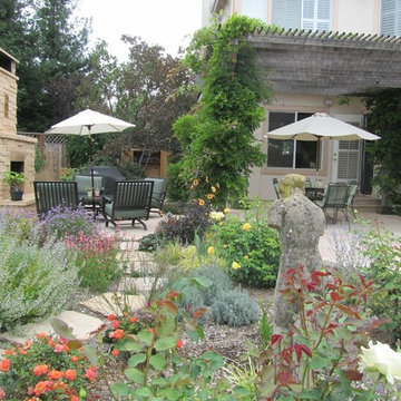 Flowerey Garden with Custom Features