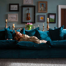 Couches/ Sofas