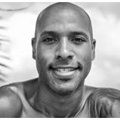 Aaron Harris's photo