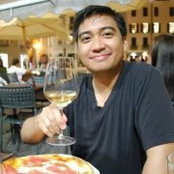 Christian De La Peña's photo