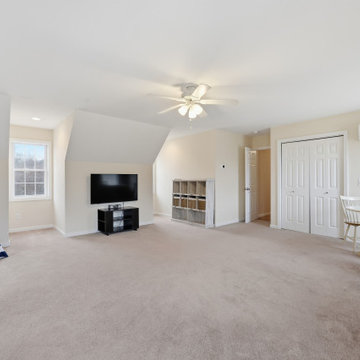 555 Wall Street, Hebron, CT 06248