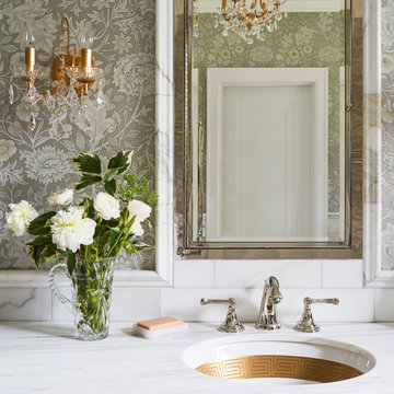 Breezy Elegance in Glen Ellyn