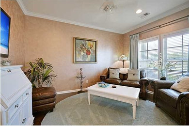 Home design - contemporary home design idea in Charleston