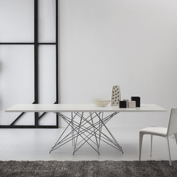Octa Modern Italian Dining Table by Bonaldo