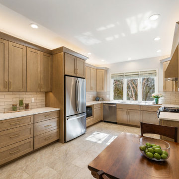 Starmark Farmington Maple Biscotti Kitchen