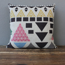 pink pyramid pillow - Decorative Pillows