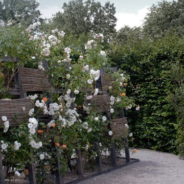 "Thornrose - A Garden of Thorny Delights" - International Garden Exhibit, France