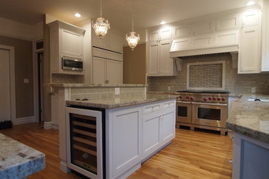 Example of a classic kitchen design in Sacramento