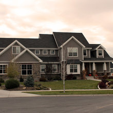 Exterior & Floorplan