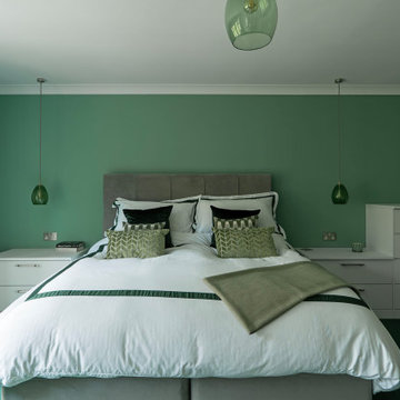 White & Green Bedroom in Buckinghamshire
