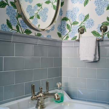 Chevy Chase Colonial Bathrooms