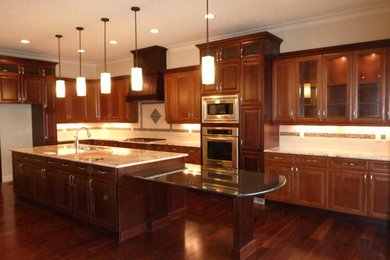 Kitchen - kitchen idea in Calgary