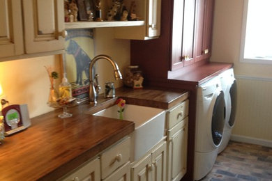 Home design - eclectic home design idea in St Louis