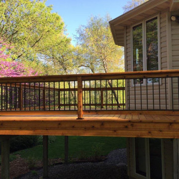 Cedar Deck with Aluminum Balusters