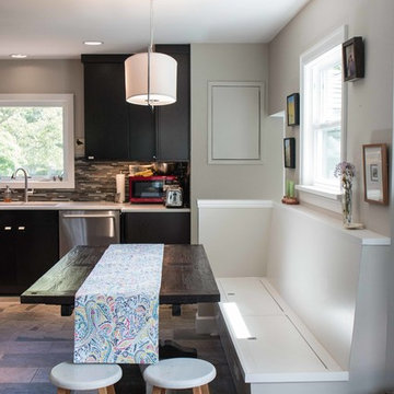 Traditional Kitchen Nook